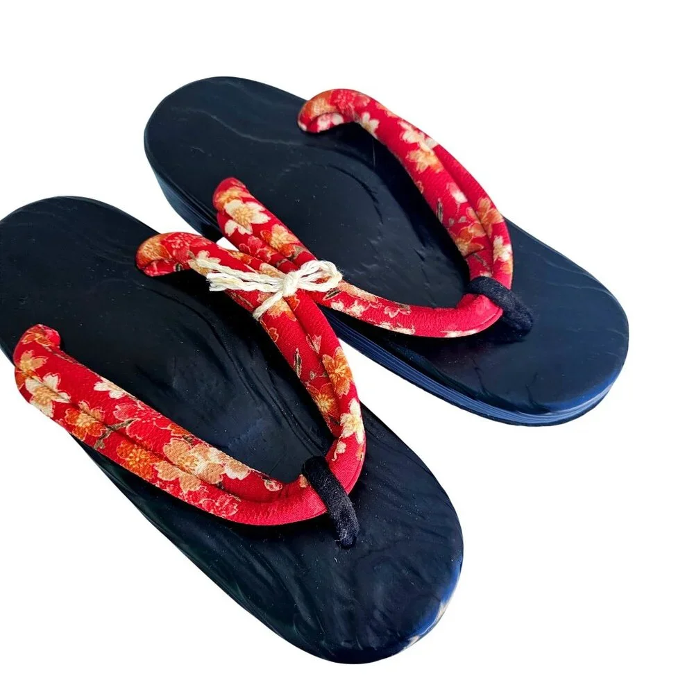 Japanese Geta Sandals Black Lacquer Red Floral Hanao S/M 6 to 7 Narrow - Picture 9 of 13